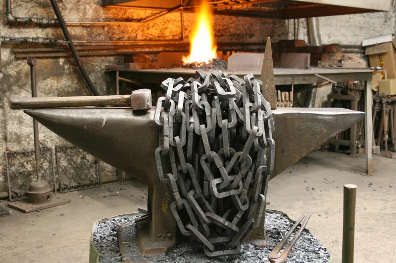 Hand-forged chain