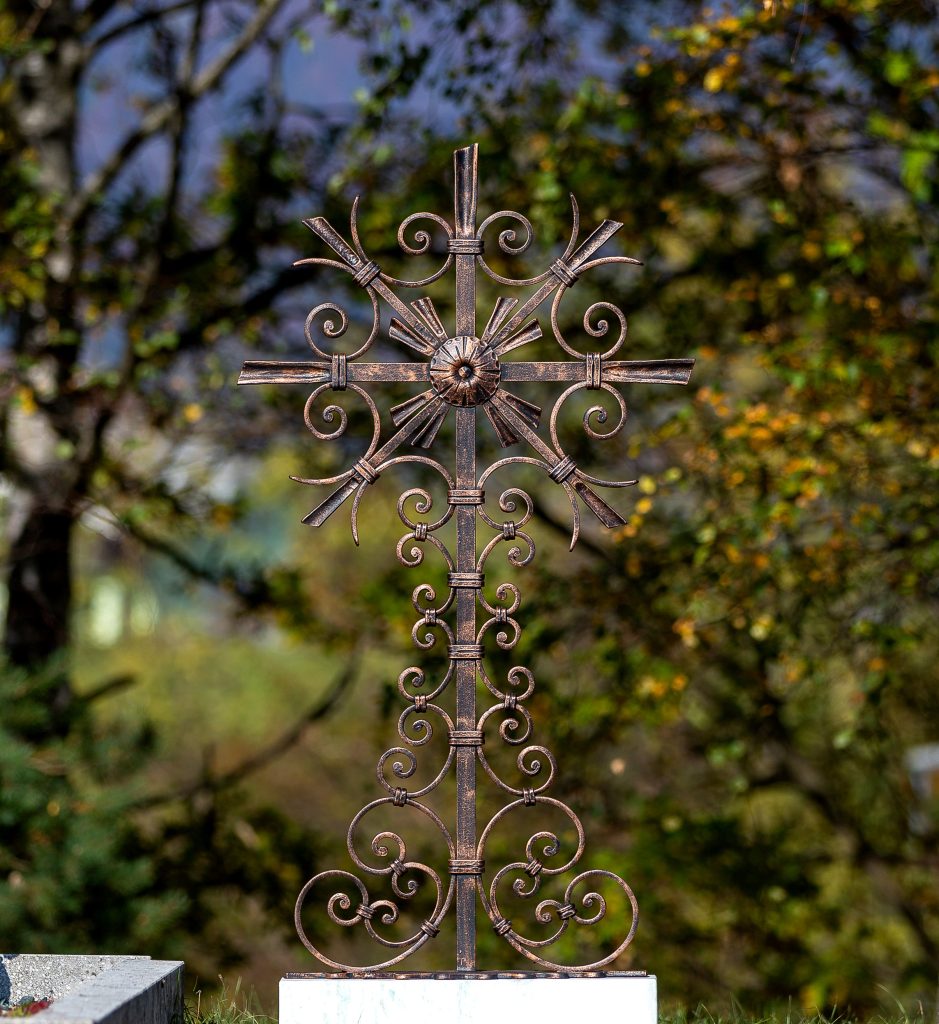 Classic Memorial Cross